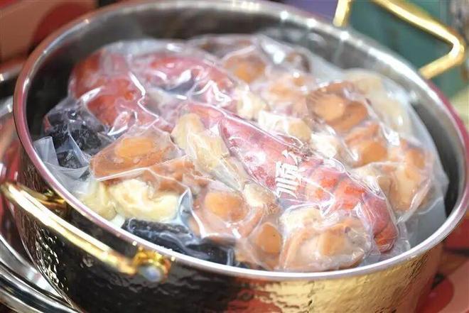 2块钱一餐“禁止新鲜肉菜”他开的预制餐厅没人反对(图3)