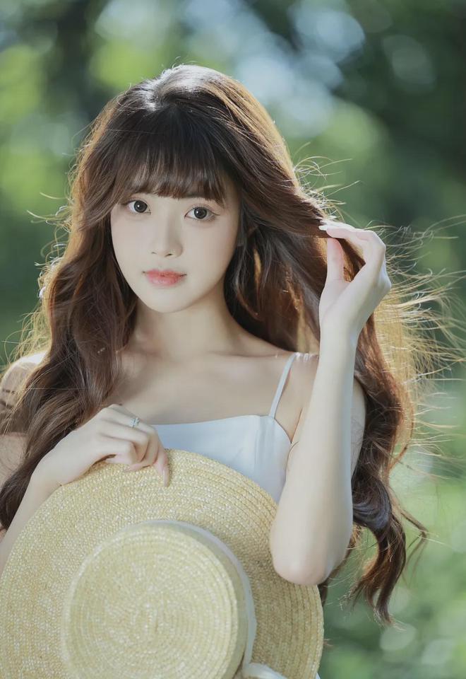 我和姨妈在车后排乱（2024已更新）最新版本-IOS安卓通用版(图1)