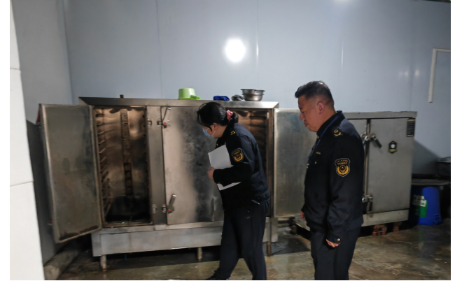 重庆大渡口区开展冷冻食品生产企业专项检查(图1)